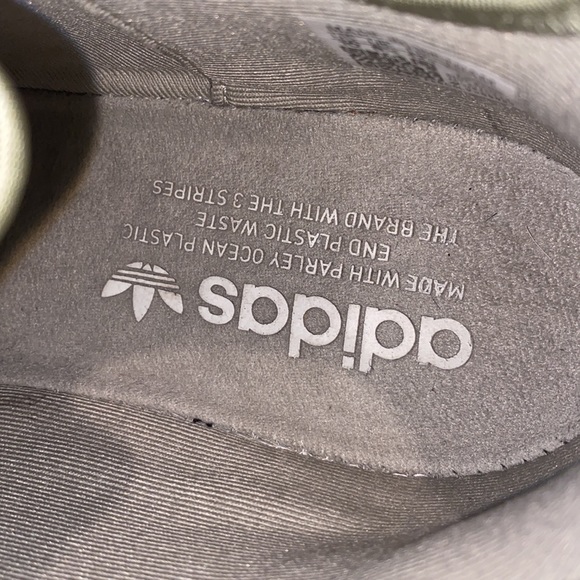 NMD _R1 women’s size 10 - Picture 6 of 7